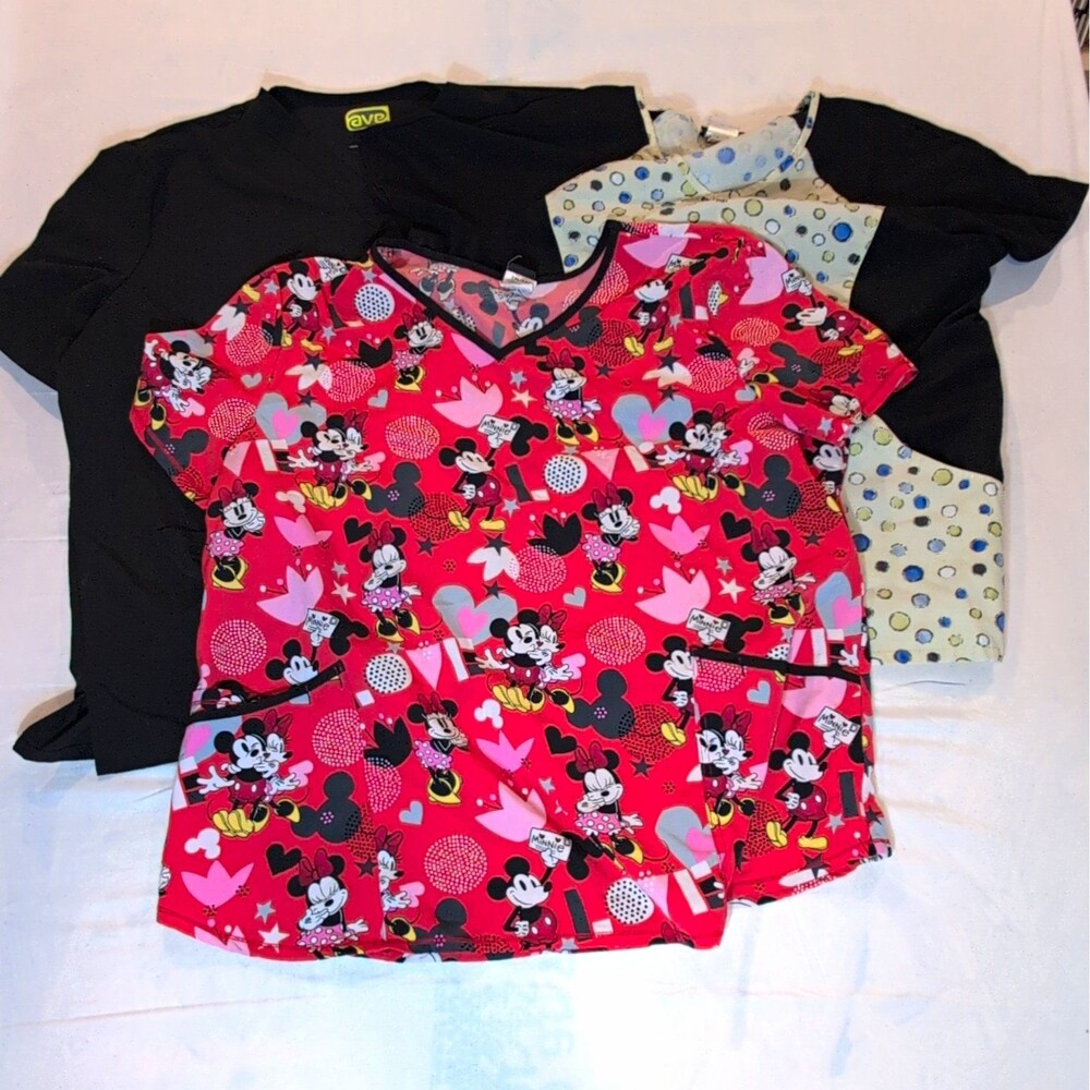 Lot of 3 Women’s Medical Scrub Tops Lot of 3 2XL  Print/Solid